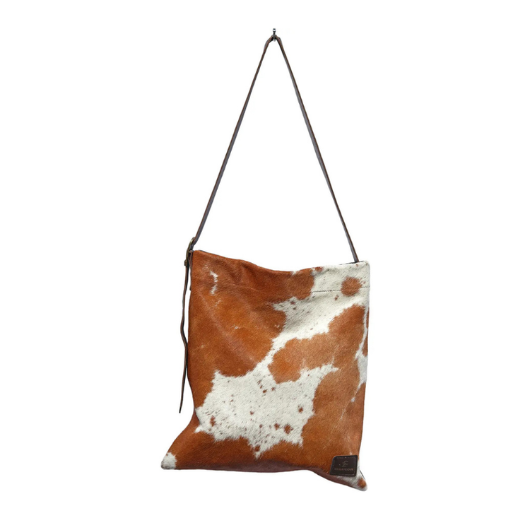 The 'Helen' cowhide messenger bag in chestnut and white